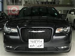 کرایسلەر 300